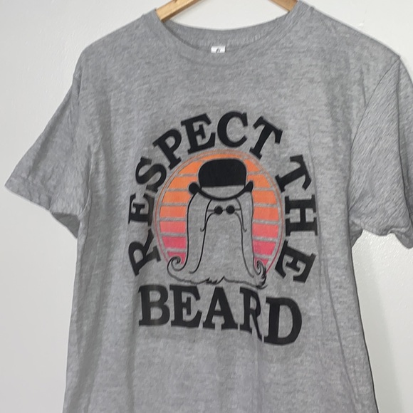Men’s respect the beard T-shirt - Picture 2 of 4